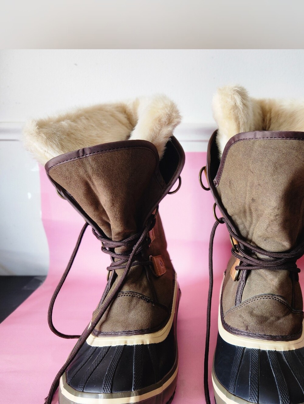 Women’s Size 10R Brown Faux-Fur Trim Winter Boots